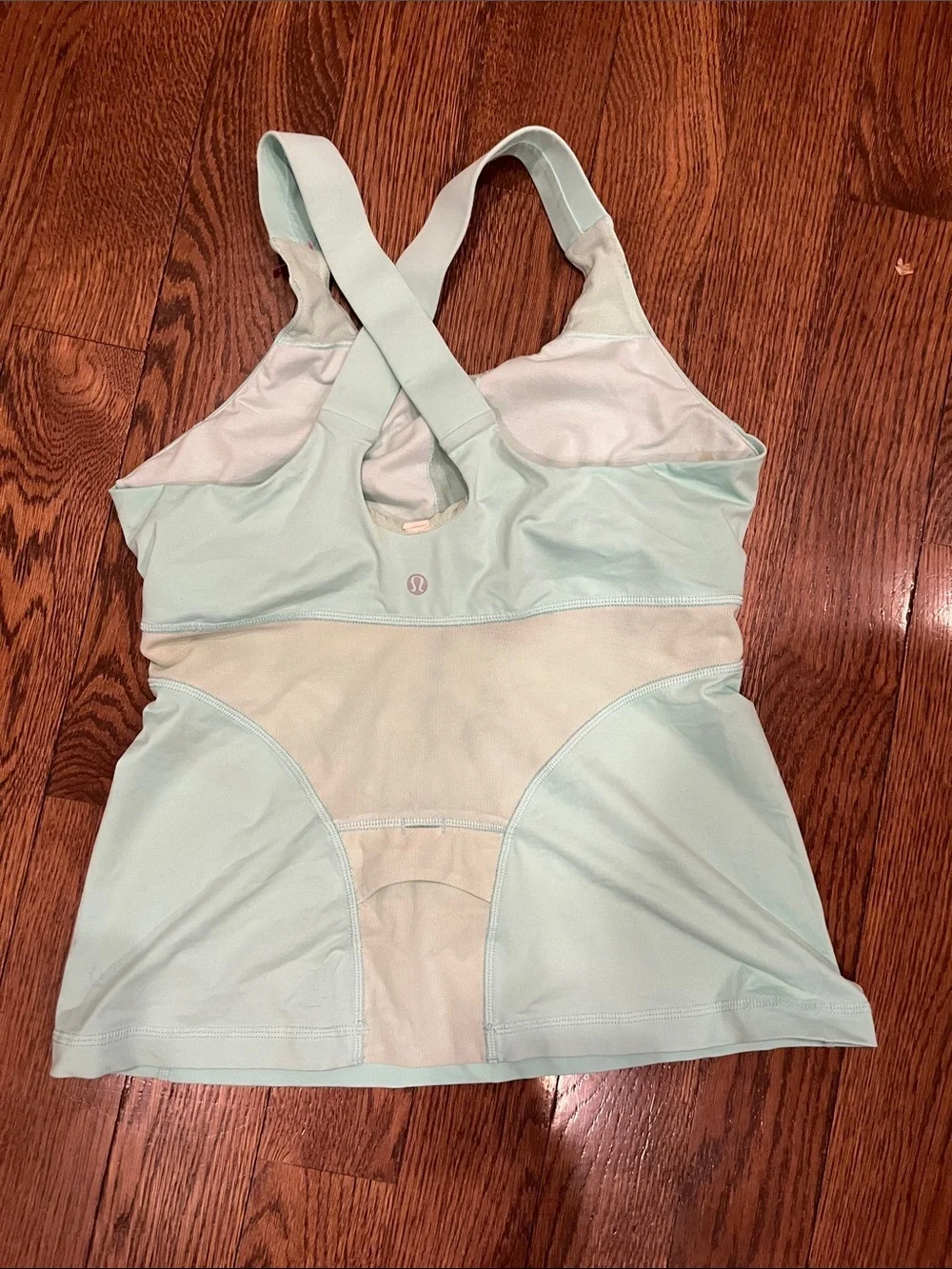 lululemon athletica Mint Green Cross-Back Tank with Built-In Bra 10